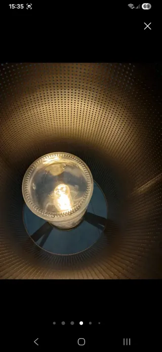 Lampada da terra treppiede nera