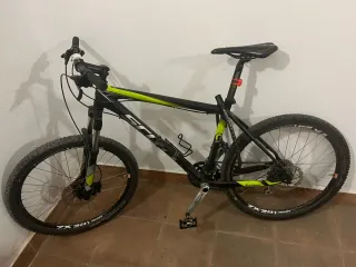 Bicicleta Scott Montaña