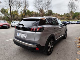 Peugeot 3008 Hybrid 4WD 300 e-EAT8 Allure