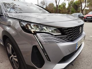 Peugeot 3008 Hybrid 4WD 300 e-EAT8 Allure