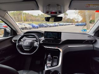 Peugeot 3008 Hybrid 4WD 300 e-EAT8 Allure