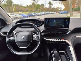 Peugeot 3008 Hybrid 4WD 300 e-EAT8 Allure