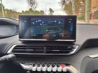 Peugeot 3008 Hybrid 4WD 300 e-EAT8 Allure