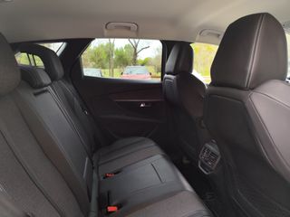 Peugeot 3008 Hybrid 4WD 300 e-EAT8 Allure