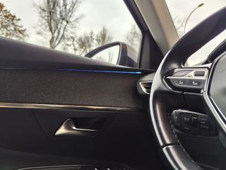 Peugeot 3008 Hybrid 4WD 300 e-EAT8 Allure