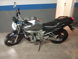 Yamaha FZ6