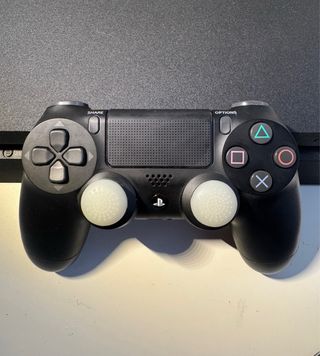 PS4 Slim 500GB + Mando + FC24