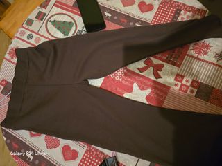 Pantalón mujer marrón acanalado