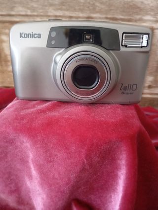 Konica Z-up 110 Super Cámara Analógica