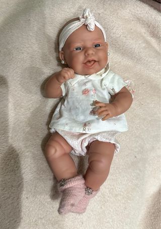 Muñeca bebe Clara. Antonio Juan