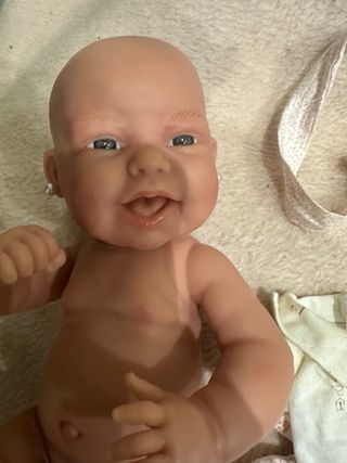 Muñeca bebe Clara. Antonio Juan