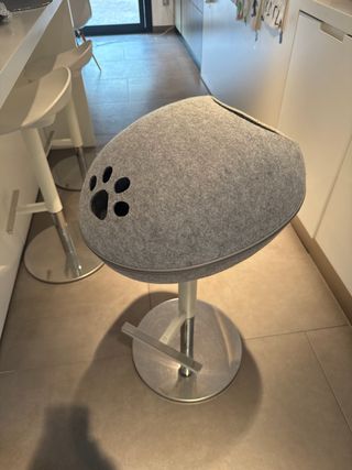 Casita para gato tipo huevo