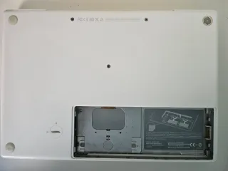 Pack 2 Apple MacBook 13 A1181 2007