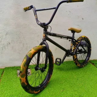 BMX WETHEPEOPLE COMO NUEVA IDEAL PARA REGALO