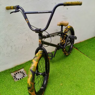 BMX WETHEPEOPLE COMO NUEVA IDEAL PARA REGALO