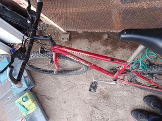 Bicicleta Specialized Hard Rock Rossa