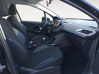 Peugeot 2008 Signature