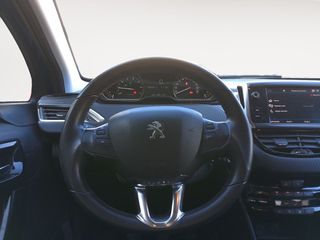 Peugeot 2008 Signature