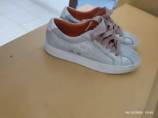 Zapatillas Mujer Blancas y Rosas