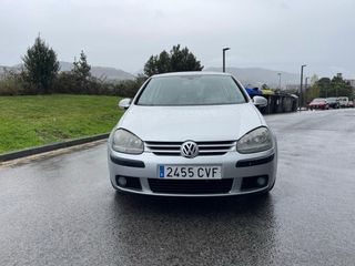 Volkswagen Golf 2004