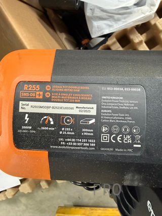 Sierra ingletadora deslizante multimaterial - Evolution