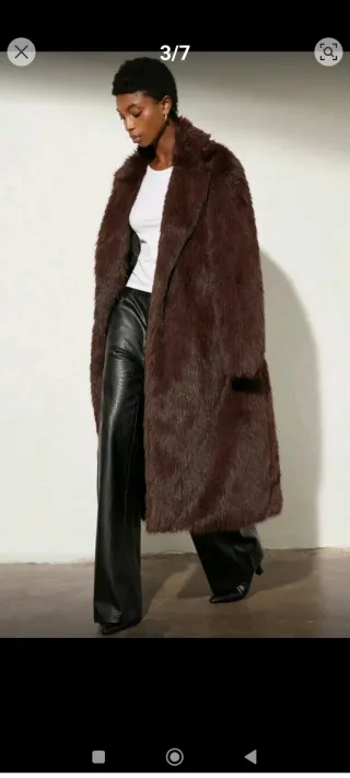 Abrigo largo de pelo marrón nuevo a estrenar