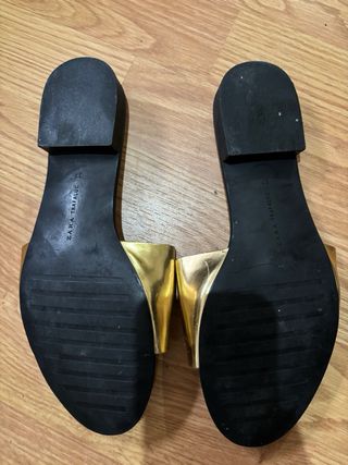 Sandalias Zara Talla 37 Doradas