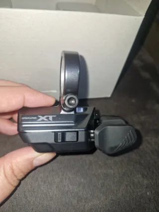 Shimano Deore XT SW-M8250-R