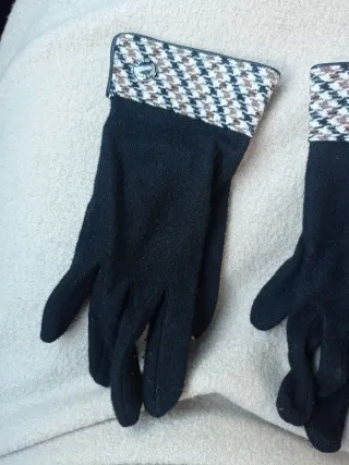 Guantes Lana Lauren Negro. Lana 100%