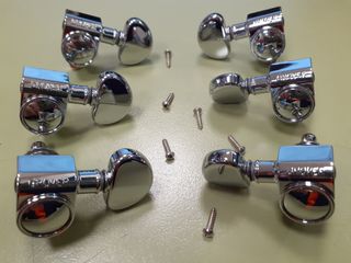 Clavijeros Grover Completos