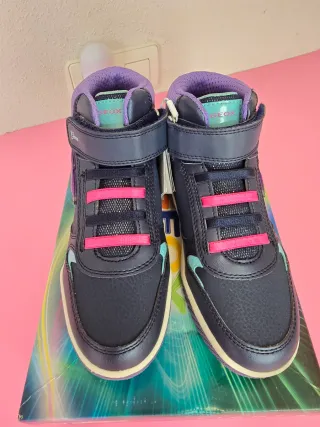 Zapatillas Geox niña luces talla 34