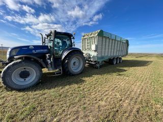 Tractor New Holland T7 270 Blue Power. NH