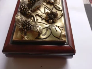 Cajita joyero antigua latón y madera