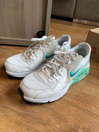Nike Air Max Excee Blancas y Menta
