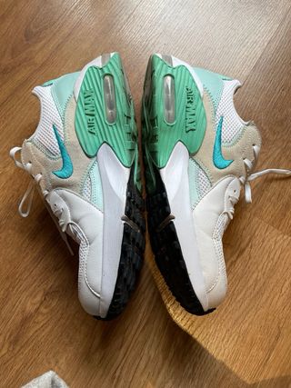 Nike Air Max Excee Blancas y Menta