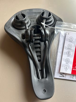 Sillín Wittkop Medicus Memory Foam Negro