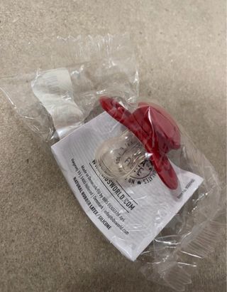 Lote bebé: Biberón NUK, Loción Suavinex y Perfume