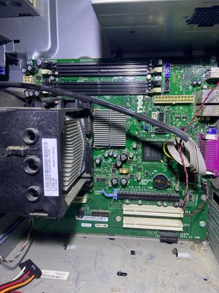 Torre PC Dell Antigua Piezas