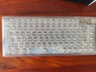 Teclado Mecánico Negro usb y bluetooth