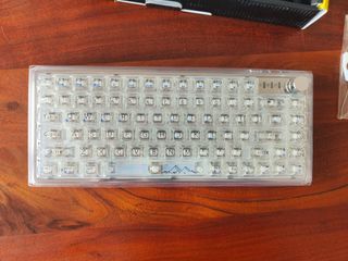 Teclado Mecánico Negro usb y bluetooth