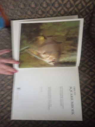 Tirions aquariumboek een handleiding voor houde...