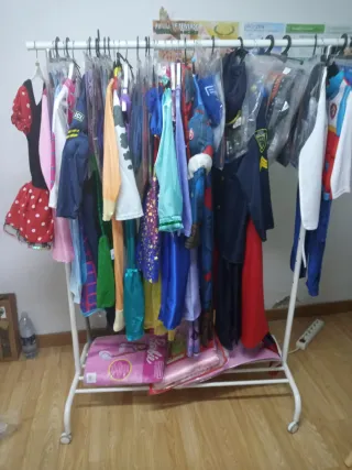 Lote de disfraces infantiles