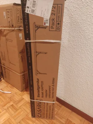 Mesa y 2 Bancos Plegables Madera y Metal