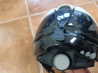 Casco de Nieve Negro y blanco. Talla M