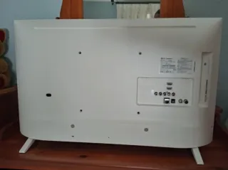 Smart TV LED LG de 32 pulgadas.