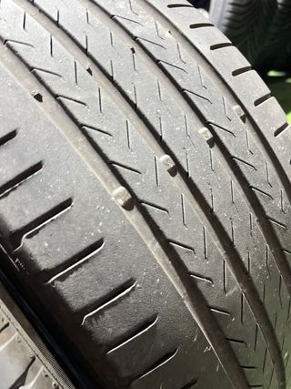 255/45/20 CONTINENTAL