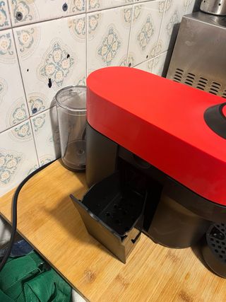 Cafetera Nespresso Roja