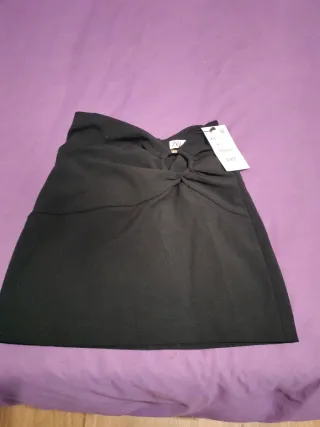 Minifalda Zara negra con nudo