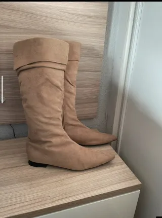Botas altas beige