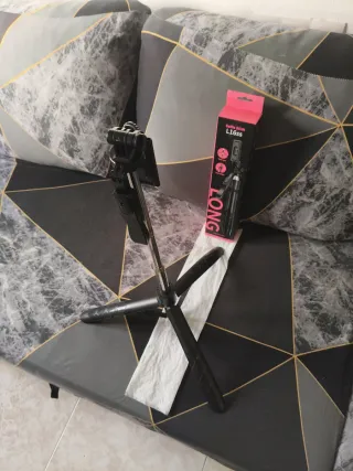 Palo Selfie L16ss Portátil